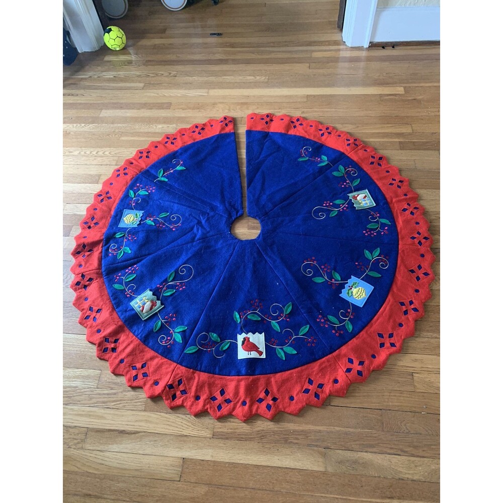 Vintage Christmas Tree Skirt Large With Embodied Patches Ornament Cardinal 55”